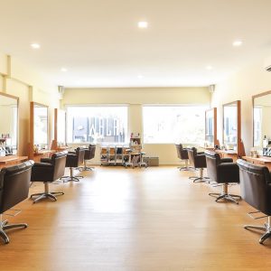 ホーランドビレッジの美容院