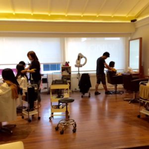 「は・ん・ぶ・ん・お・ま・か・せ」